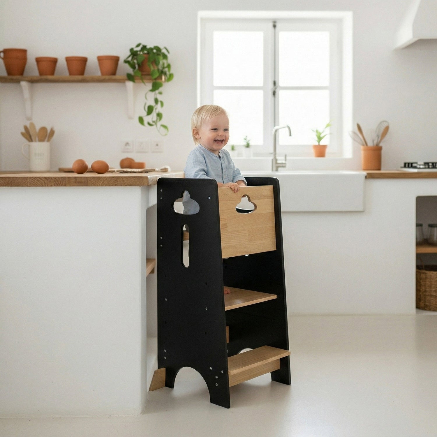 Montesorri leertoren zwart