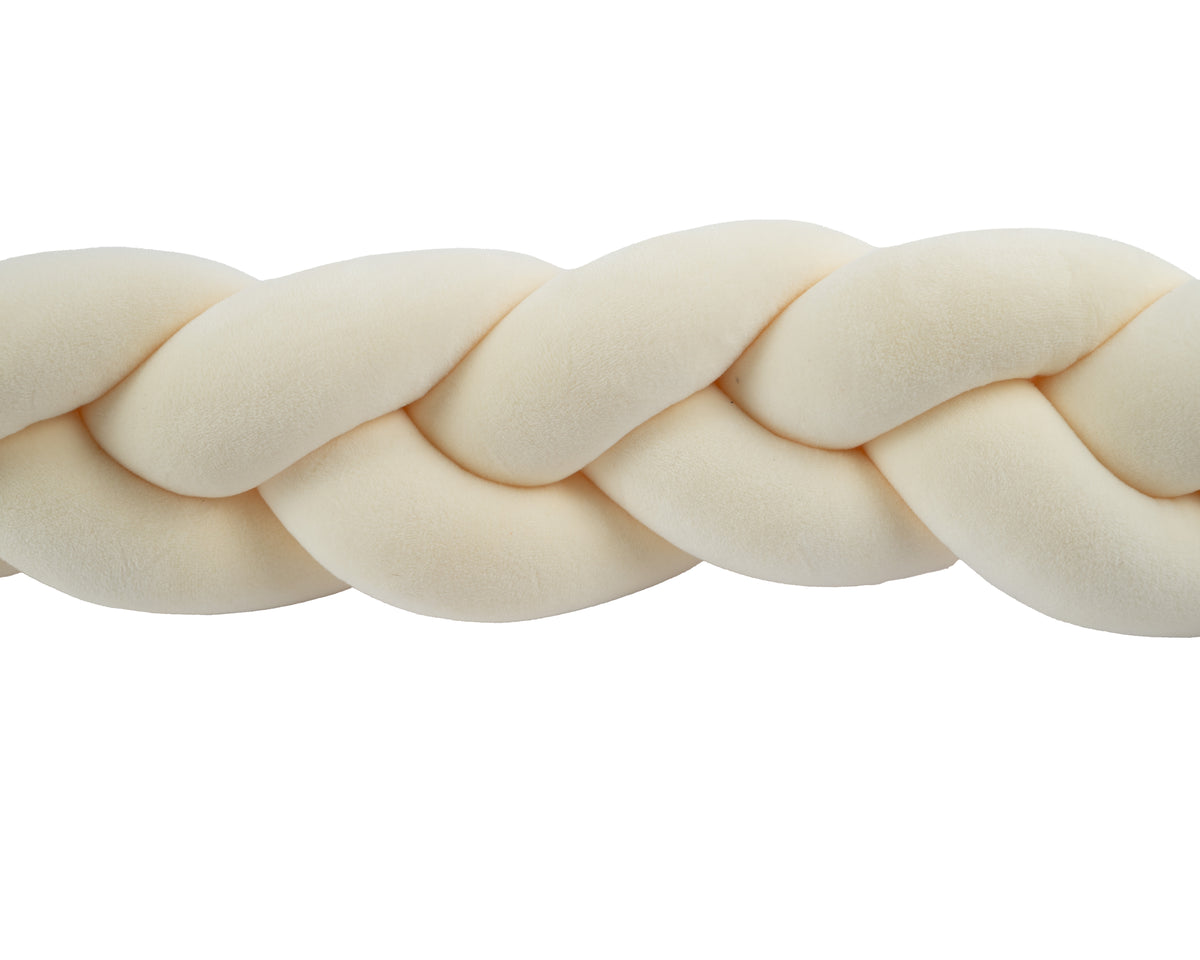 dichtbij gefotografeerde bedbumper baby créme